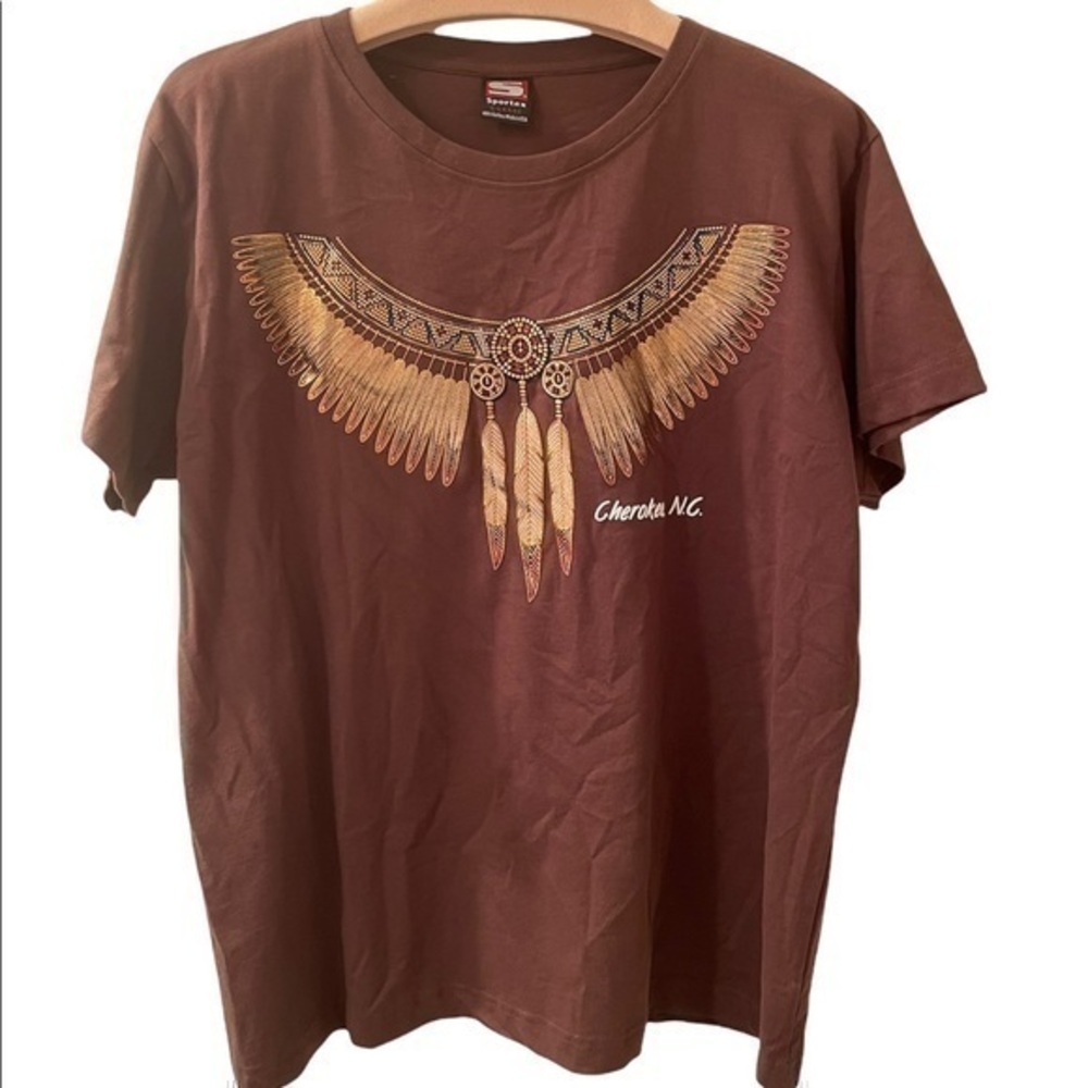 Sportex Cherokee N.C. Sparkle Brown Tshirt XL
Condition 9/10 no flaws